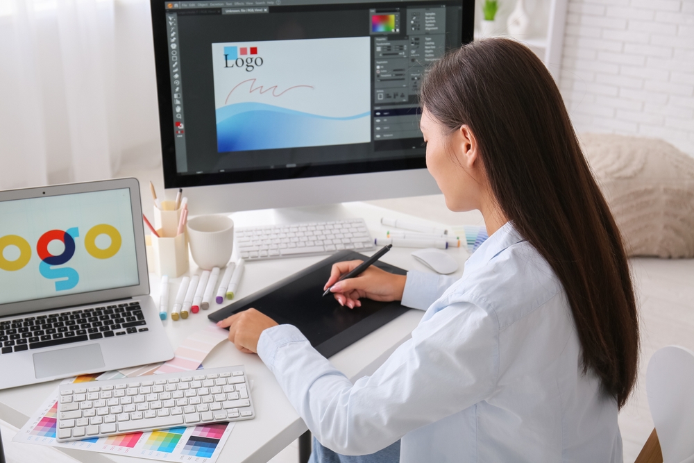 Digitizing a Logo for Embroidery