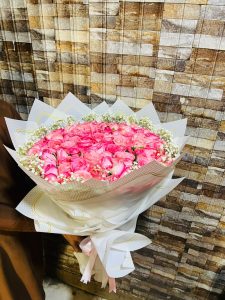 Flowers Delivery in Karachi – Elegant Mother’s Day Bouquets & Gifts